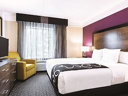 La Quinta Inn & Suites by Wyndham Shreveport Airport