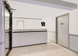 Super 8 by Wyndham Athens