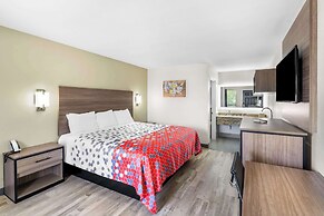 Econo Lodge Inn & Suites Ocean Springs - Biloxi