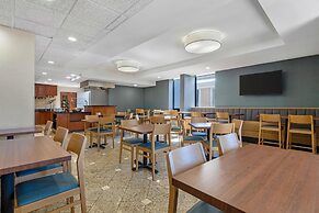 Drury Inn & Suites Joplin