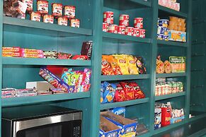 Alliance Hotel & Suites, a Howard Johnson by Wyndham