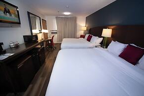 Alliance Hotel & Suites, a Howard Johnson by Wyndham