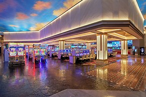 Sunset Station Hotel & Casino