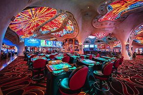 Sunset Station Hotel & Casino