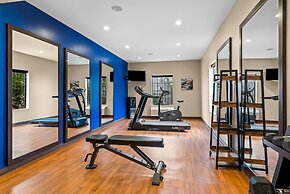 Comfort Suites near Camp Lejeune