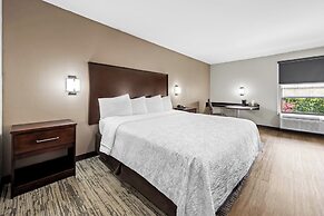 Red Roof PLUS+ Henderson