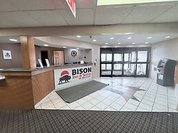 Bison Inn & Suites on University
