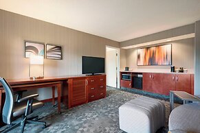 Courtyard by Marriott Akron Fairlawn