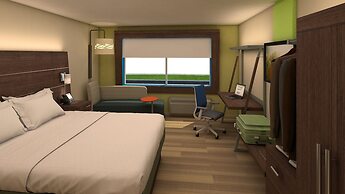 Holiday Inn Express Cincinnati North - Monroe by IHG