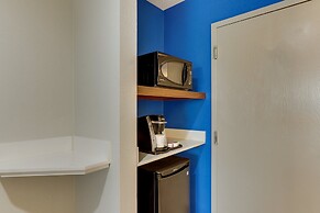 Holiday Inn Express Cincinnati North - Monroe by IHG