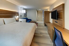 Holiday Inn Express Cincinnati North - Monroe by IHG