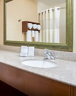 Hampton Inn Shawnee