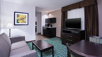 Holiday Inn Express & Suites Wyomissing by IHG