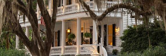 Rhett House Inn