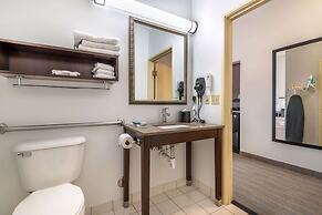 Country Inn & Suites by Radisson, Watertown, SD