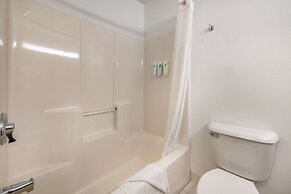 Country Inn & Suites by Radisson, Watertown, SD