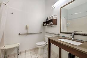 Country Inn & Suites by Radisson, Watertown, SD