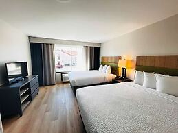 Radiant Inn & Suites