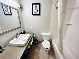 Radiant Inn & Suites