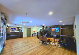 Radiant Inn & Suites