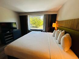 Radiant Inn & Suites