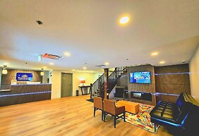 Radiant Inn & Suites