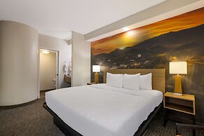 Clarion Pointe Sevierville-Pigeon Forge