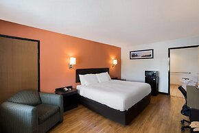 Quality Inn & Suites Junction