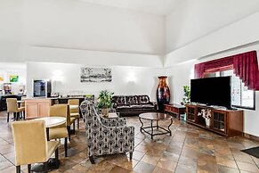Quality Inn & Suites Junction