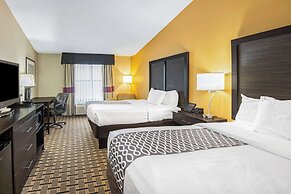 La Quinta Inn & Suites by Wyndham Denison - N. Lake Texoma