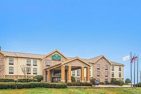 La Quinta Inn & Suites by Wyndham Denison - N. Lake Texoma
