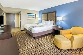 La Quinta Inn & Suites by Wyndham Denison - N. Lake Texoma