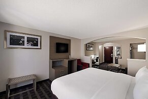 Quality Inn & Suites Irving DFW Airport South