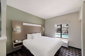 Quality Inn & Suites Irving DFW Airport South