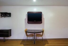 Motel 6 Madisonville, TX