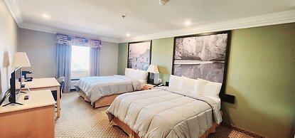 Super 8 by Wyndham Temple I-35