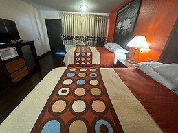 Super 8 by Wyndham Giddings