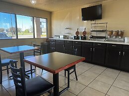 Super 8 by Wyndham Giddings