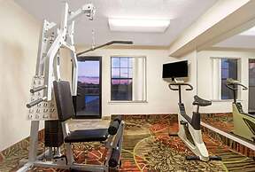 Days Inn by Wyndham Dallas Plano