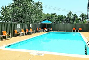 Holiday Inn Express Lorton by IHG