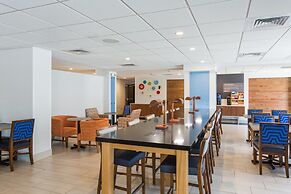 Holiday Inn Express Lorton by IHG
