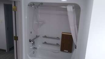 Country Inn & Suites by Radisson, Roanoke, VA