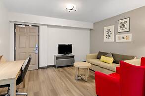 Country Inn & Suites by Radisson, Roanoke, VA
