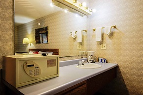 OYO Hotel Chapmanville Inn, WV - Hwy 119