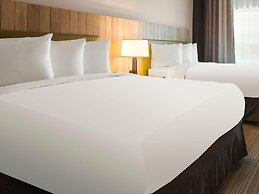 Country Inn & Suites by Radisson, Germantown, WI