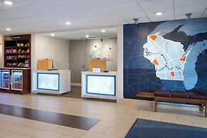 Holiday Inn Express Sheboygan-Kohler by IHG