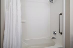 Holiday Inn Express Sheboygan-Kohler by IHG