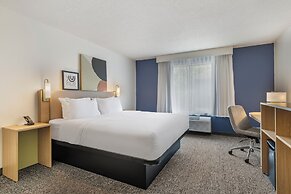 Spark by Hilton La Crosse Onalaska