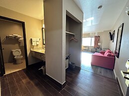 Rodeway Inn & Suites Madison East