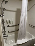 Wingate by Wyndham Pittsburgh/West Mifflin